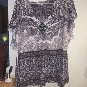 ONE WORLD Black and White Paisley Flutter Sleeve Top with Jewel Accent